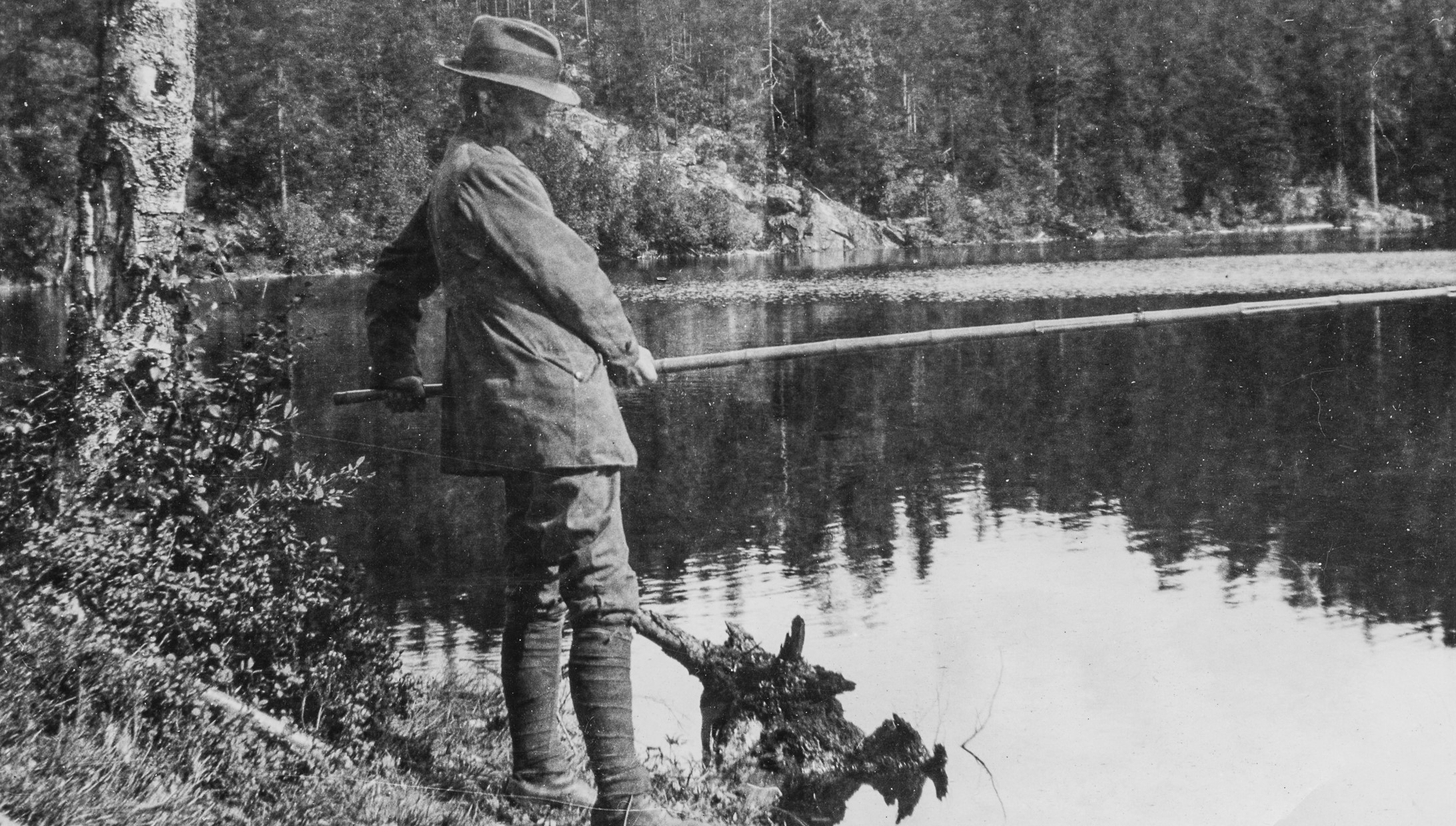Artikkelbilde til artikkelen AUGUST-bildet er fra Fjuktjernet i Blaker
